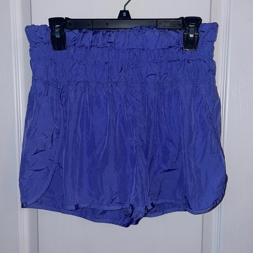 Free People Movement Shorts Woman’s Size Large The‎ Way Home Shorts Purple